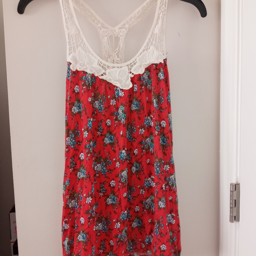 FOREVER 21 floral print lace back macrame tunic size medium